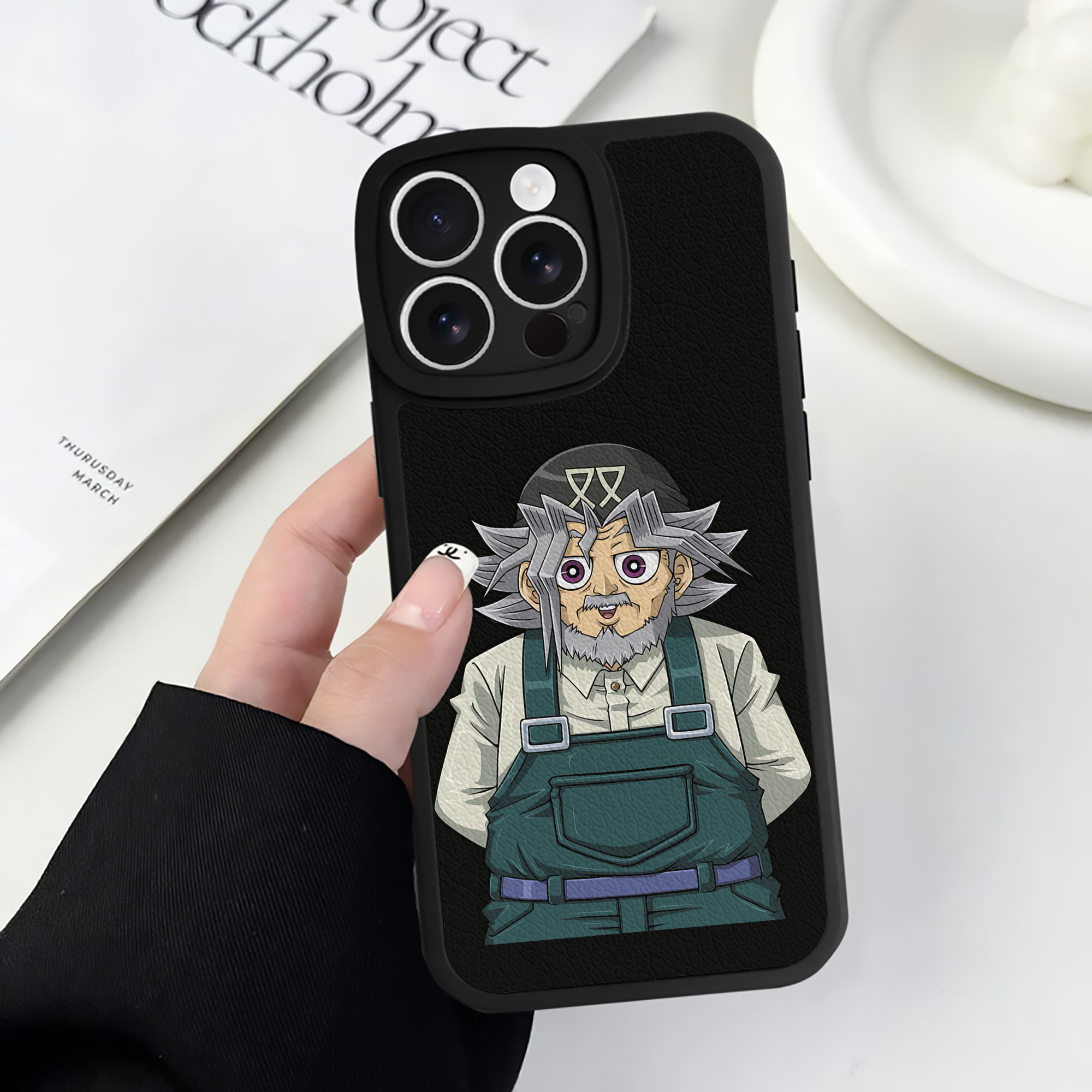 遊☆戯☆王 Yu-Gi-Oh! 【iPhone 16シリーズ対応】シリコンスマホケース（レザー調） 材質：シリコン